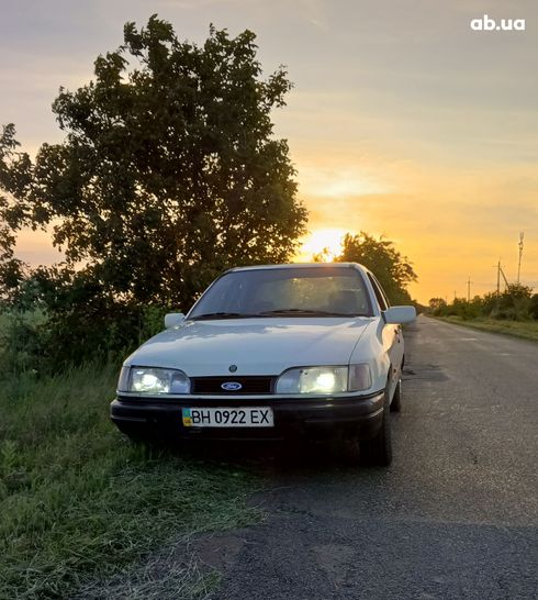Ford Sierra 1990 белый - фото 5