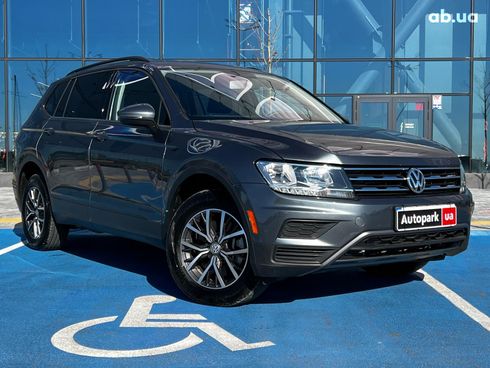 Volkswagen Tiguan 2021 серый - фото 20