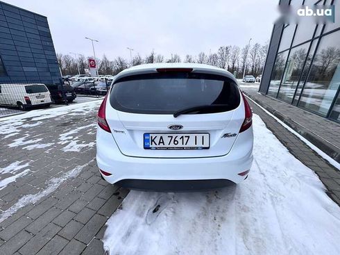 Ford Fiesta 2011 - фото 11