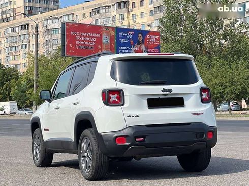 Jeep Renegade 2016 - фото 6