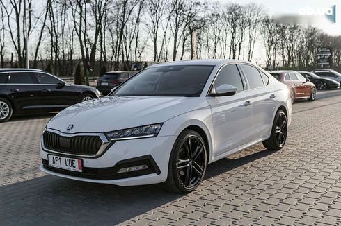 Skoda Octavia 2021 - фото 14