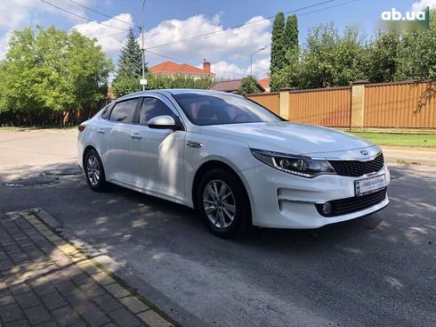 Kia K5 2017 - фото 3