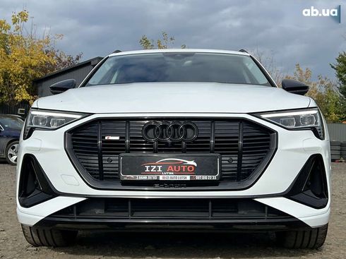 Audi E-Tron 2022 - фото 2