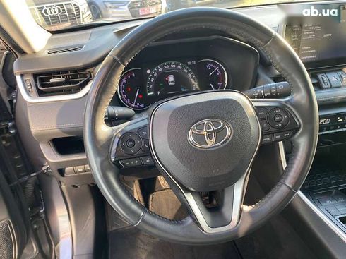 Toyota RAV4 2020 - фото 11