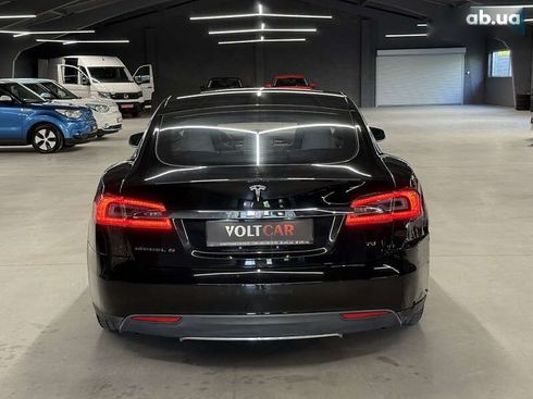 Tesla Model S 2016 - фото 25