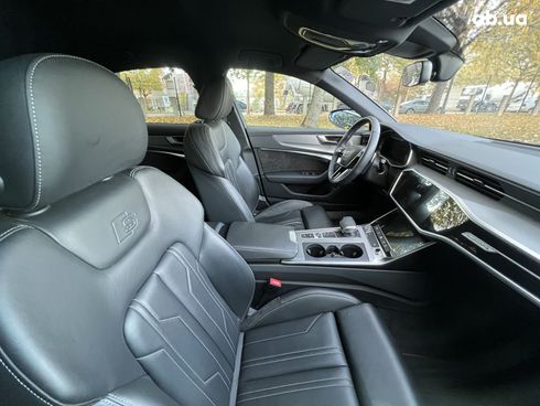 Audi A6 2020 - фото 28