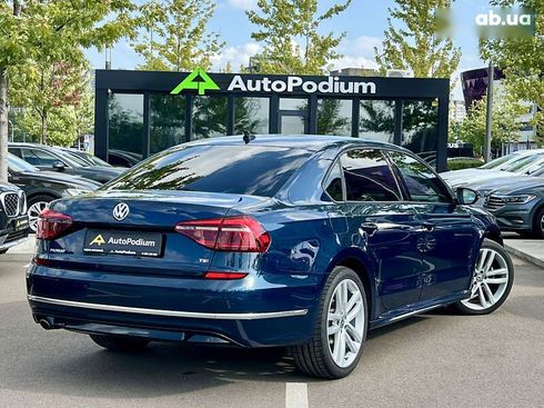 Volkswagen Passat 2018 - фото 12