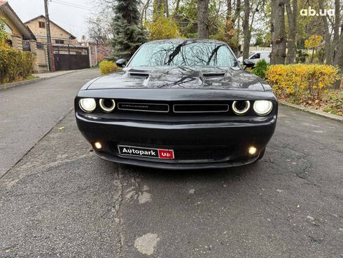 Dodge Challenger 2018 черный - фото 5