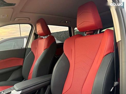 BMW iX1 2023 - фото 20