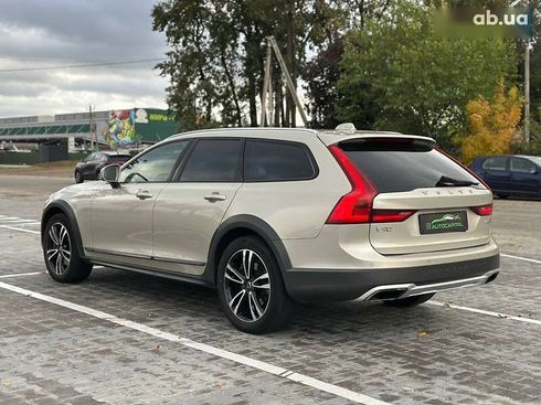 Volvo V90 Cross Country 2017 - фото 16