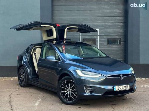 Tesla Model X 2017 - фото 2
