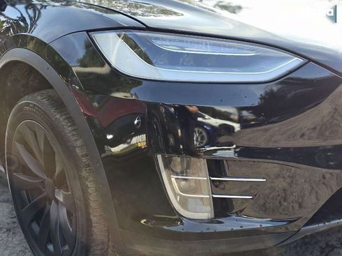 Tesla Model X 2019 - фото 23