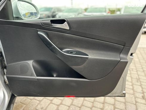 Volkswagen passat b6 2009 серый - фото 26