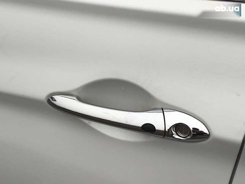 Hyundai Sonata 2010 - фото 10