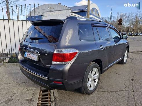 Toyota Highlander 2011 - фото 6