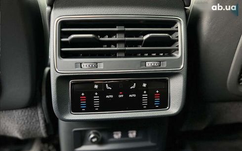 Audi Q8 2019 - фото 19