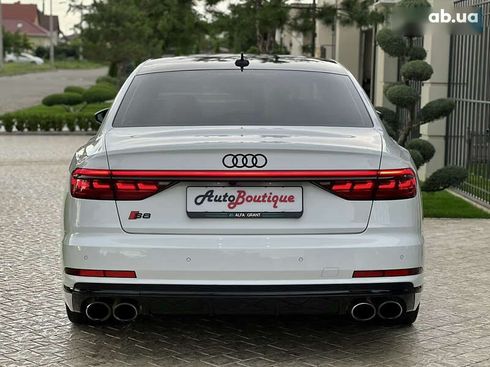 Audi S8 2020 - фото 17