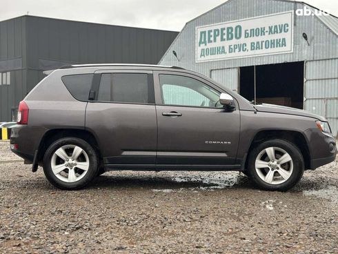 Jeep Compass 2016 серый - фото 10