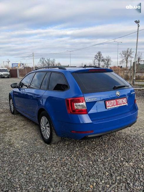 Skoda Octavia 2019 - фото 6