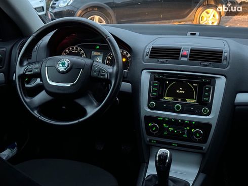 Skoda Octavia 2011 черный - фото 20