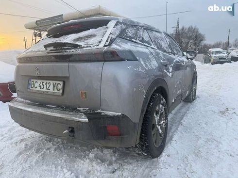 Peugeot e-2008 2020 - фото 11