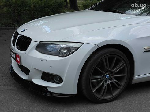 BMW 3 серия 2010 белый - фото 11
