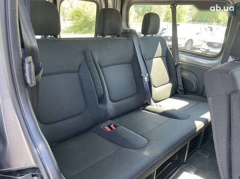 Renault Trafic 2019 - фото 14