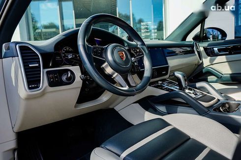 Porsche Cayenne 2019 - фото 29