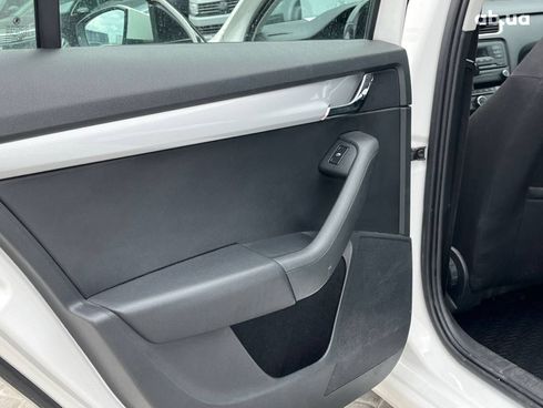Skoda Octavia 2014 белый - фото 17