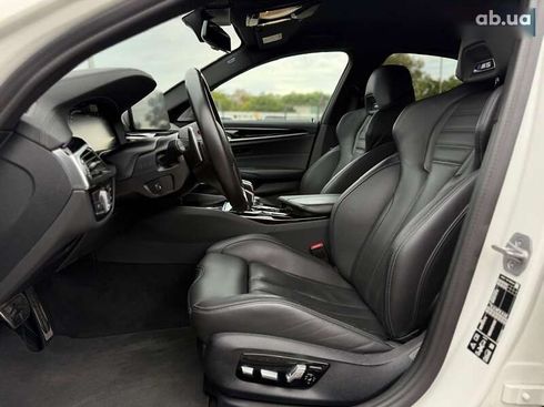BMW M5 2022 - фото 25