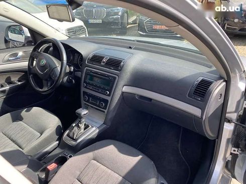 Skoda Octavia 2010 - фото 9