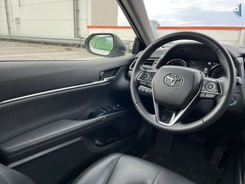 Toyota Camry 2019 - фото 21