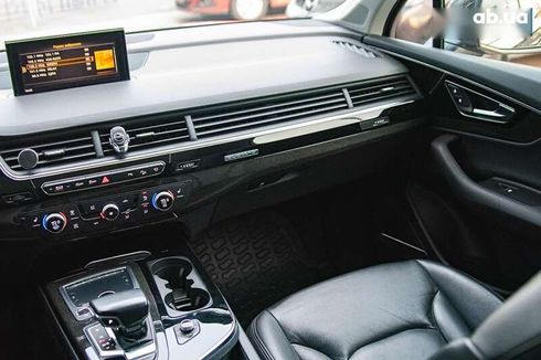 Audi Q7 2018 - фото 18