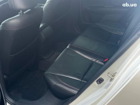 Honda Accord 2016 белый - фото 24