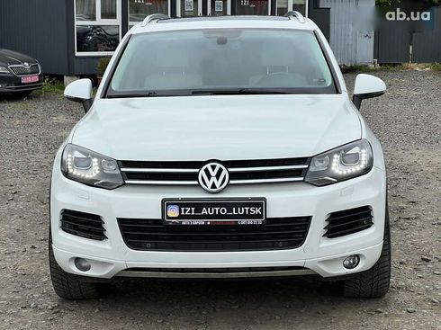 Volkswagen Touareg 2012 - фото 2