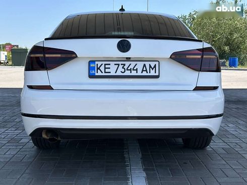 Volkswagen Passat 2018 - фото 6