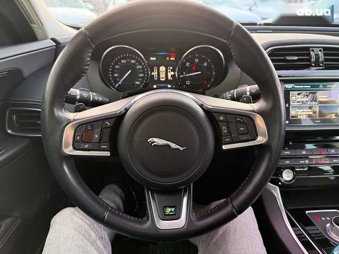 Jaguar XE 2015 - фото 28