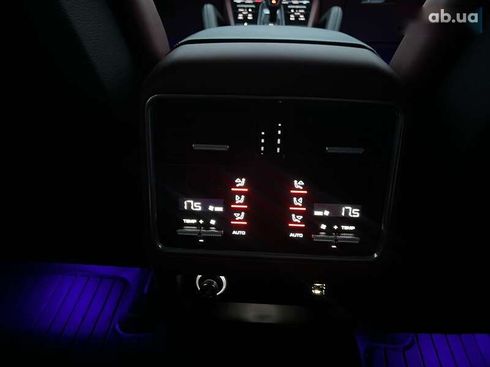 Porsche Cayenne 2018 - фото 17