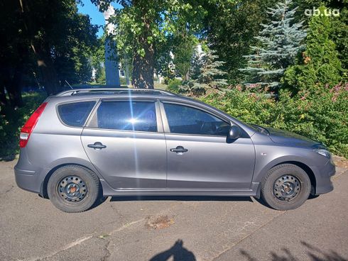 Hyundai i30 2012 серый - фото 4