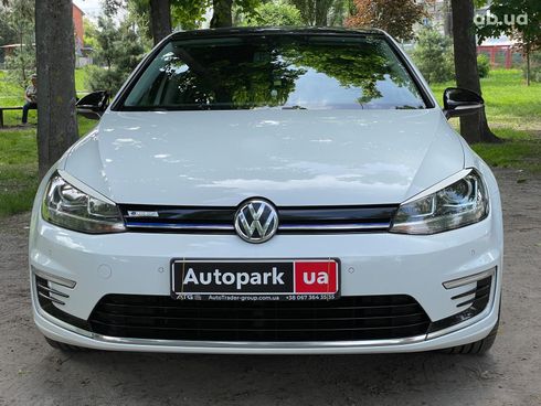 Volkswagen e-Golf 2017 белый - фото 3