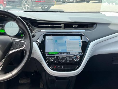 Chevrolet Bolt 2020 белый - фото 30
