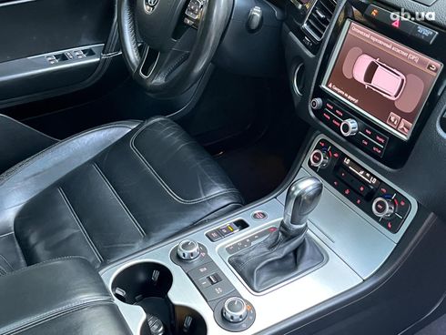 Volkswagen Touareg 2011 черный - фото 77