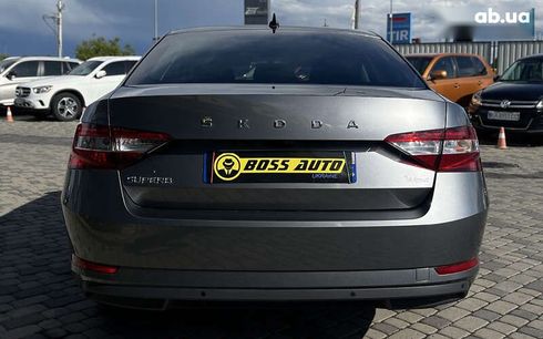 Skoda Superb 2023 - фото 6