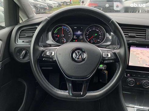 Volkswagen e-Golf 2020 - фото 25