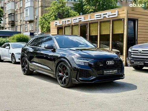 Audi RS Q8 2021 - фото 6