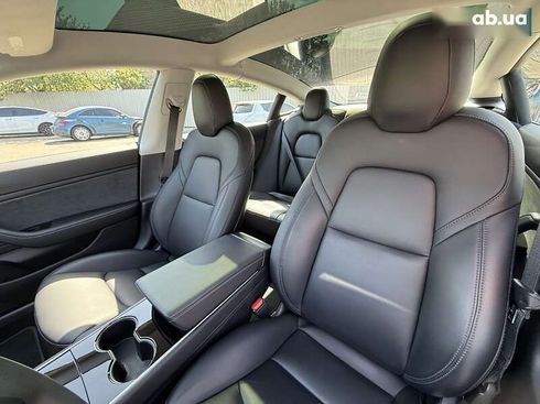 Tesla Model 3 2019 - фото 16