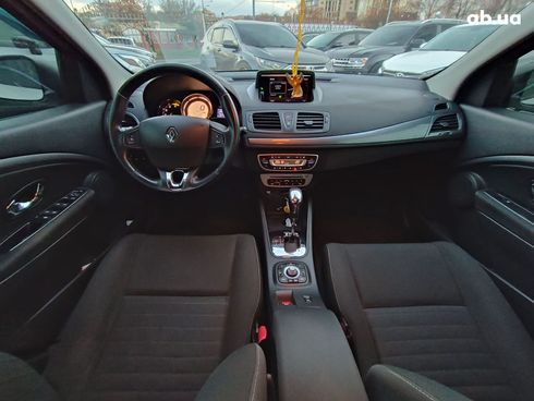 Renault Megane 2015 серый - фото 14