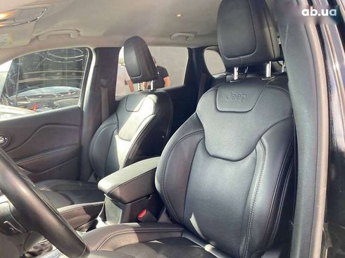 Jeep Cherokee 2019 - фото 20