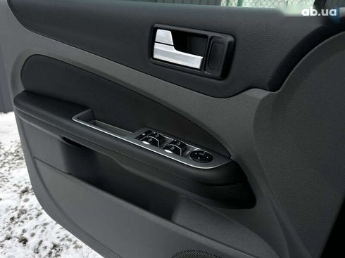 Ford Focus 2009 - фото 25