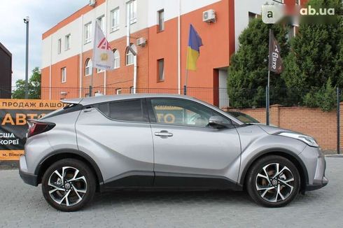 Toyota C-HR 2019 - фото 14